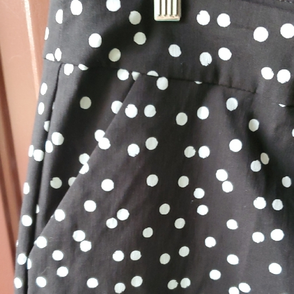 Time and Tru Millenial 4 Imch Pull On Black and White Polka Dot Shorts - Picture 3 of 6